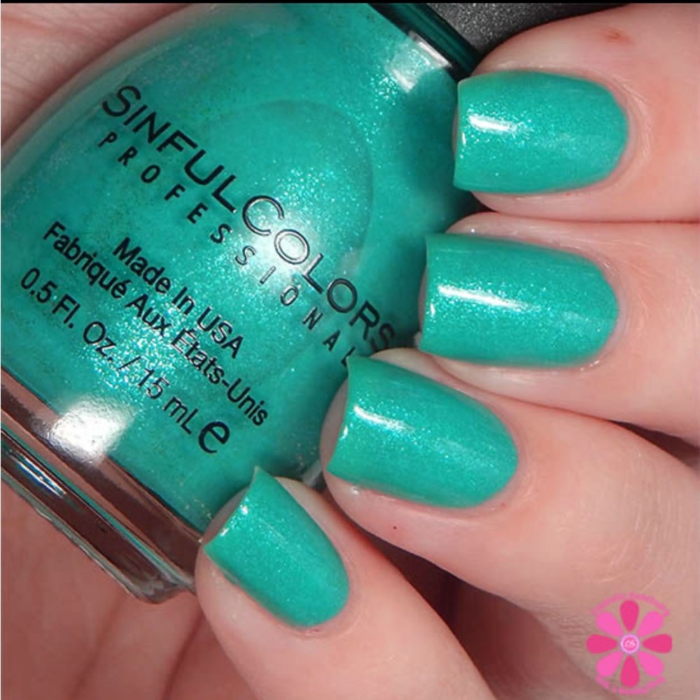 5/$25💜 SinfulColors Professional Polish in Sky Tree